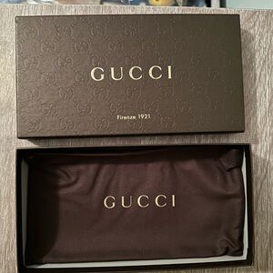 Gucci Elegant Brown Box for Wallet (not included). Comes with Dust Bag and Card